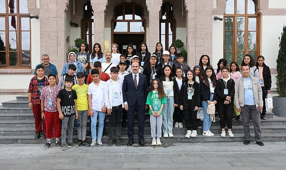 Konya Büyükşehir'in Kültür Gezileriyle İlçelerde Yaşayan Binlerce Öğrenci Konya'yı Yakından Keşfetti