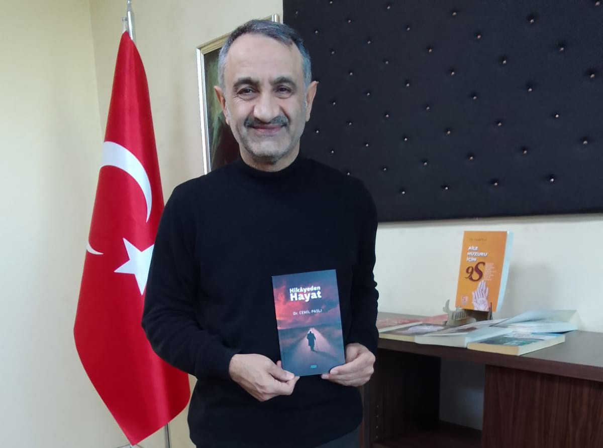 Dr. Paslı’nın 8. Kitabı “Hikâyeden Hayat” Raflarda