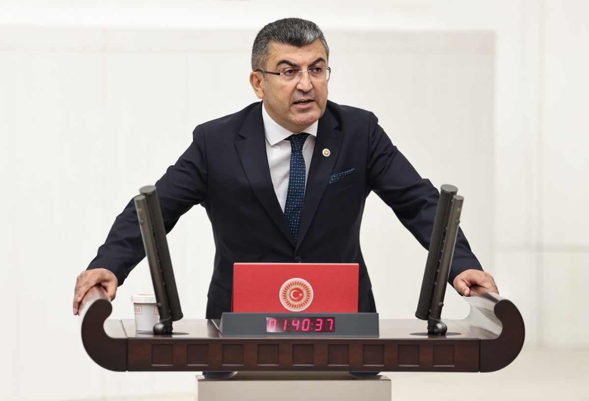 Hasan Ekici’den Mecliste Mali Müşavirler Çıkışı: Mali Müşavirler İnsanca Çalışma Koşulları İstiyor