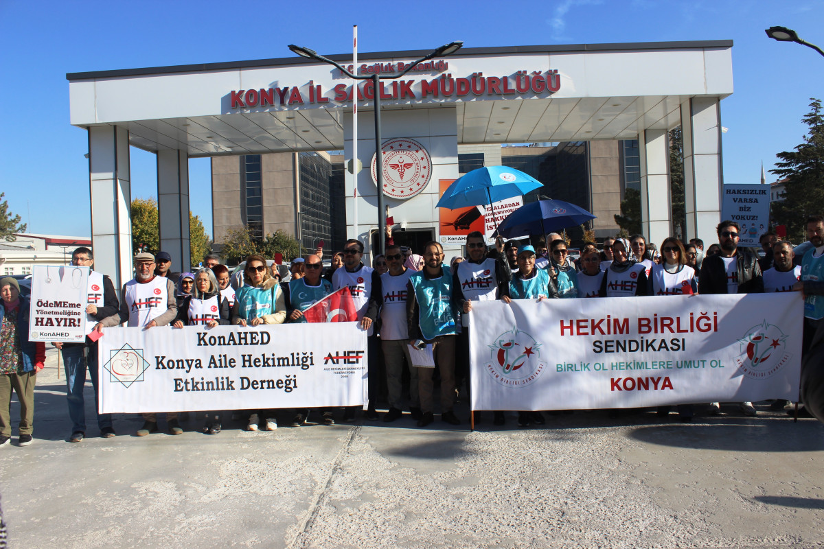 Konya’da Aile Hekimleri Eziyet Yönetmeliğin Geri Çekilmesi İstiyor